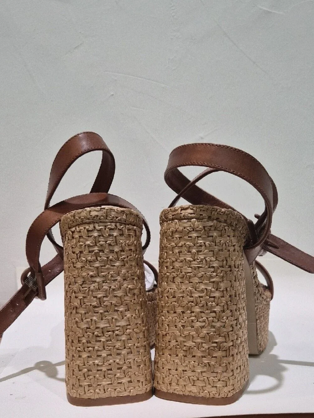 Larroude Dolly Verona Sandal in Caramel/Raffia NWT Size 9